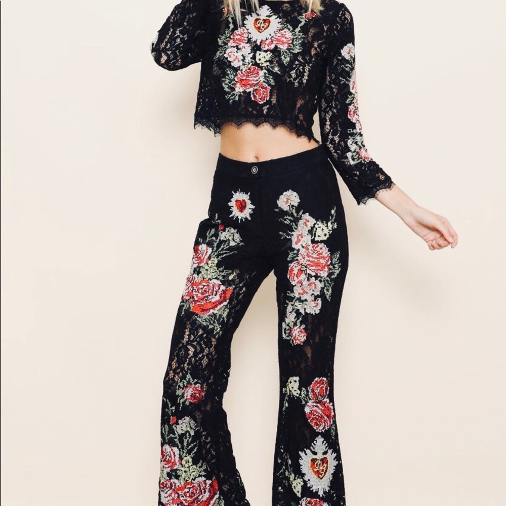 Lace Harmony pant set-two piece